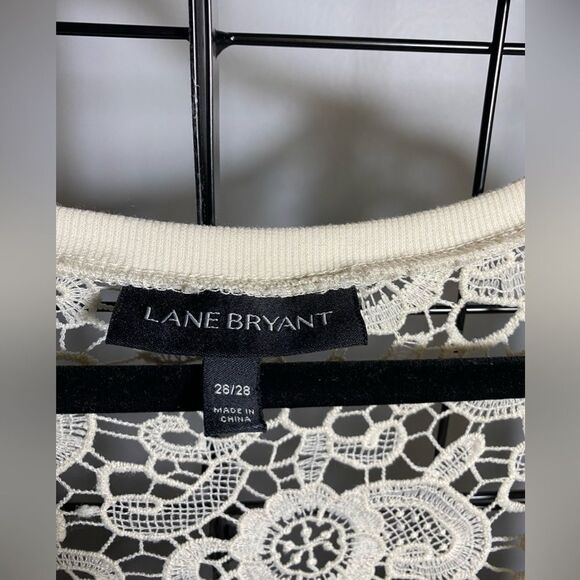 Lane Bryant plus size women’s cream flowered sweater - Picture 3 of 9